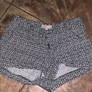 Banana Republic comfy patterned shorts